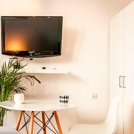 Apartment Studio Na Monte Cassino 21 *